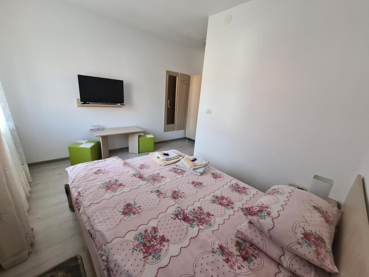 Cazare Turism Prislop Hotel Hateg Ngoại thất bức ảnh